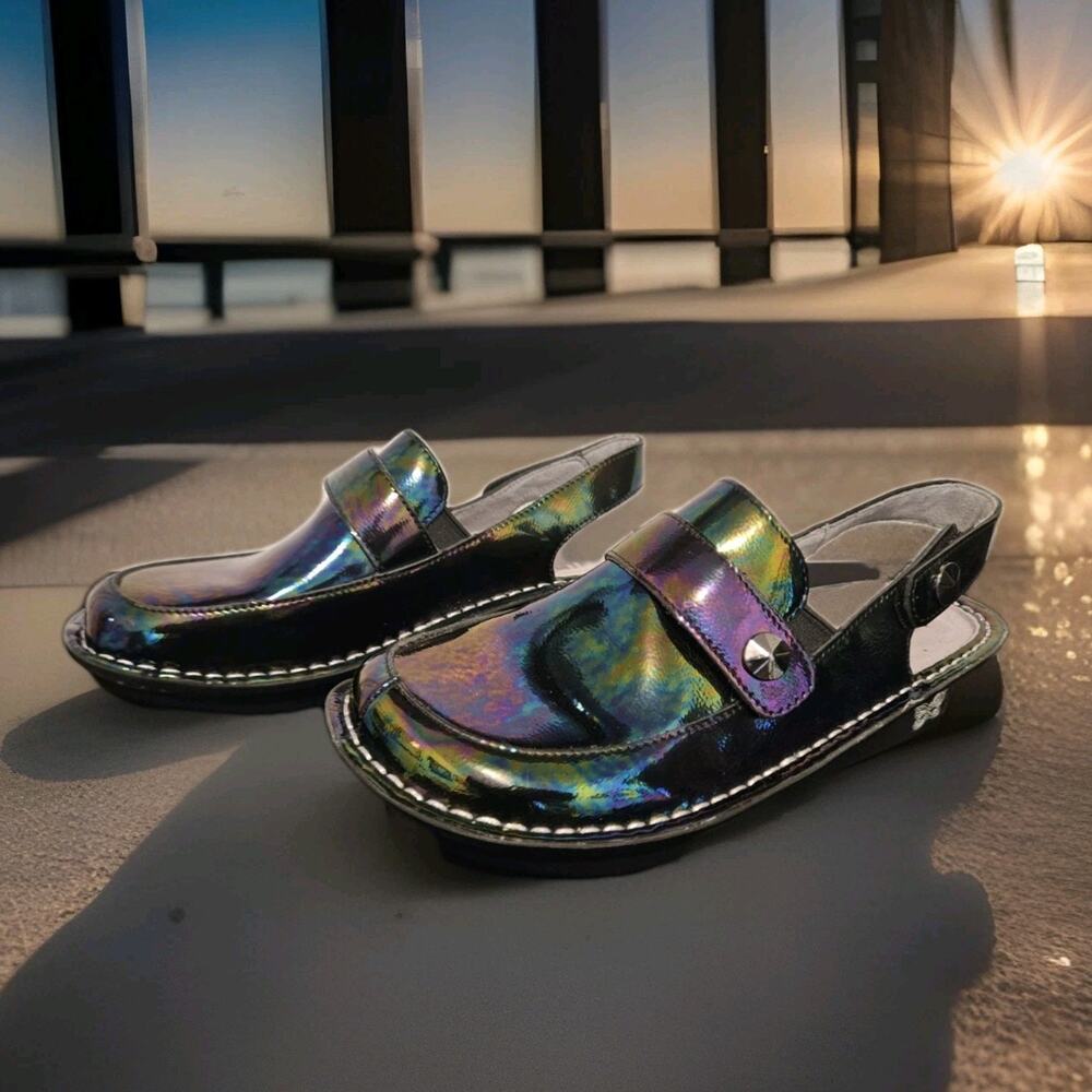 Alegria Leather Backstrap Clogs Farah Slickery Patent Size 37, US 7-7.5